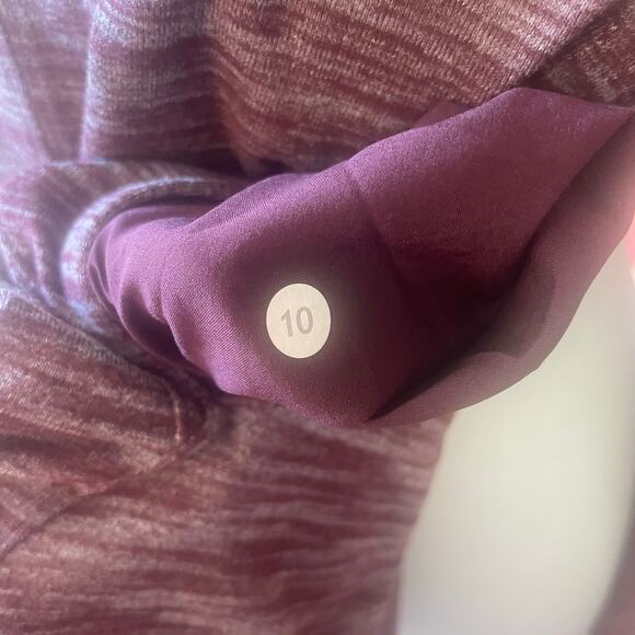 Lululemon &Go Long Sleeve Open Back Turtleneck size 10 heathered purple EUC - Picture 9 of 9